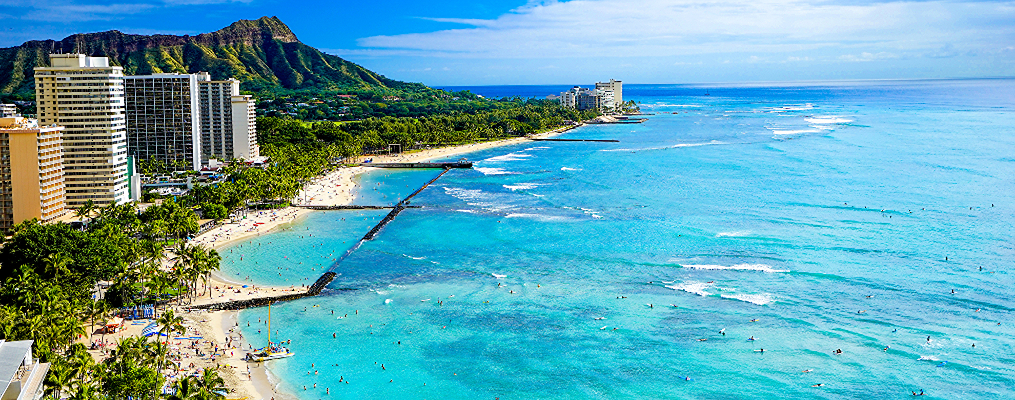 ハワイできれいなビーチおすすめ13選 人気・穴場の海や楽しみ方も紹介